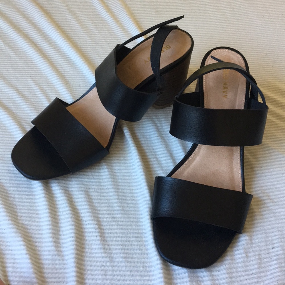 Black Old Navy heels